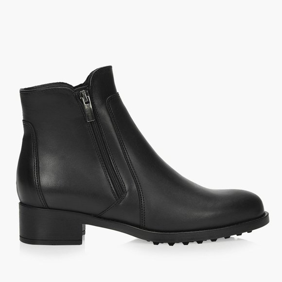 La Canadienne Sydney Waterproof Ankle Bootie - Picture 3 of 4